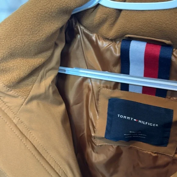 Tommy Hilfiger Quilted Brown Puffer Jacket - Picture 5 of 5